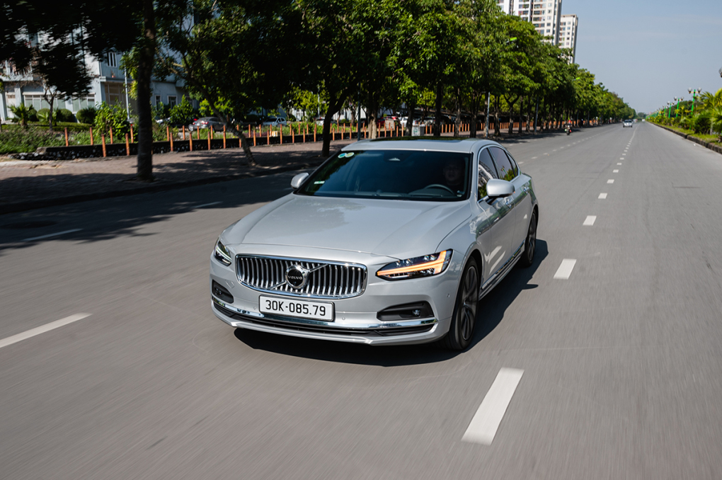 Volvo S90L 2023 phiên bản Ultimate Bright