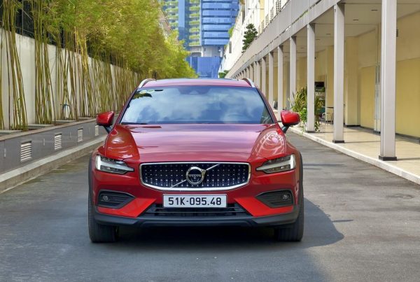 Volvo V60 B5 Cross Country AWD